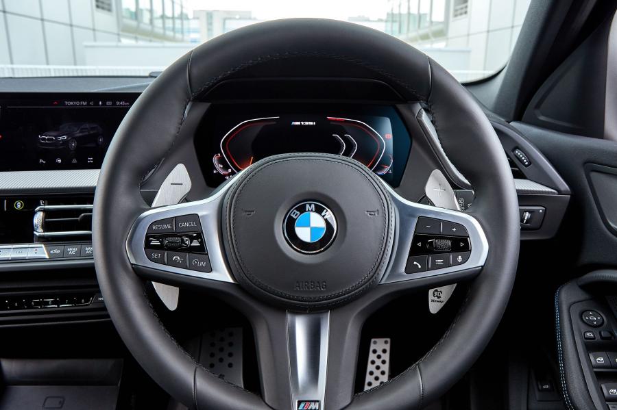 Панель приборов BMW M135i xDrive by 3D Design (F40) 2020 года  (фото 5 из 18)